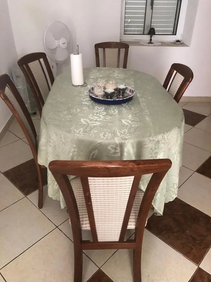 Emma Hotel Trogir Guest house