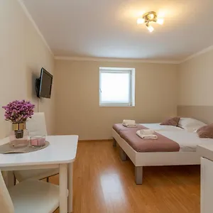 Leonarda Apartman