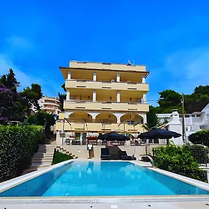 Lägenhet Penava, Private Beach, Pool And 7min To, Trogir
