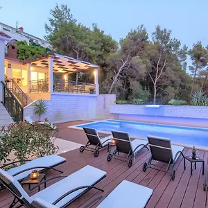 Appartement Fani - In, Trogir